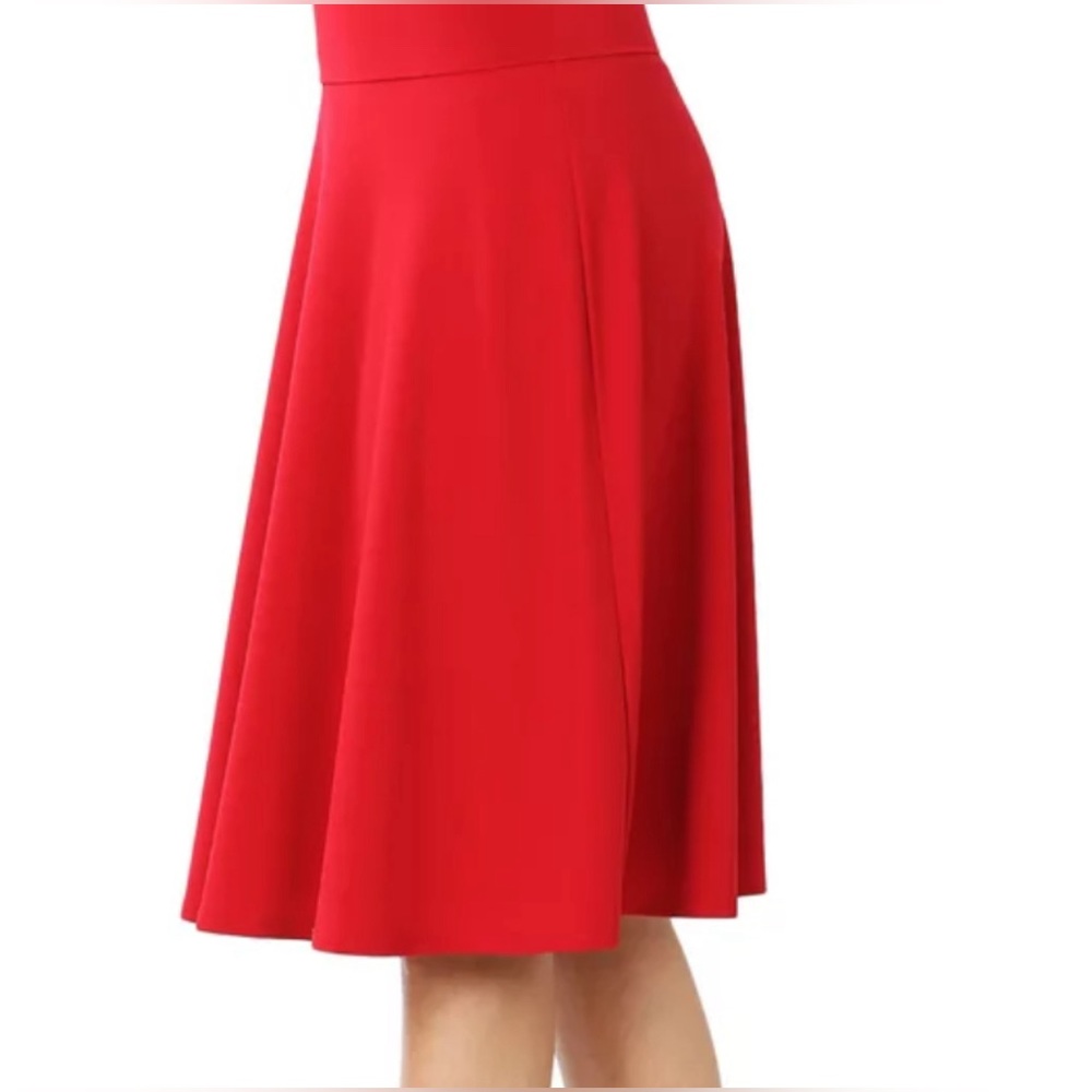 JM Fleurette Women's Red Fit & Flare
Knee Length  Skirt Size:M